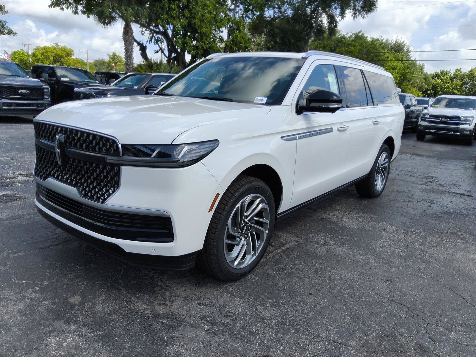 2026 Lincoln Navigator L