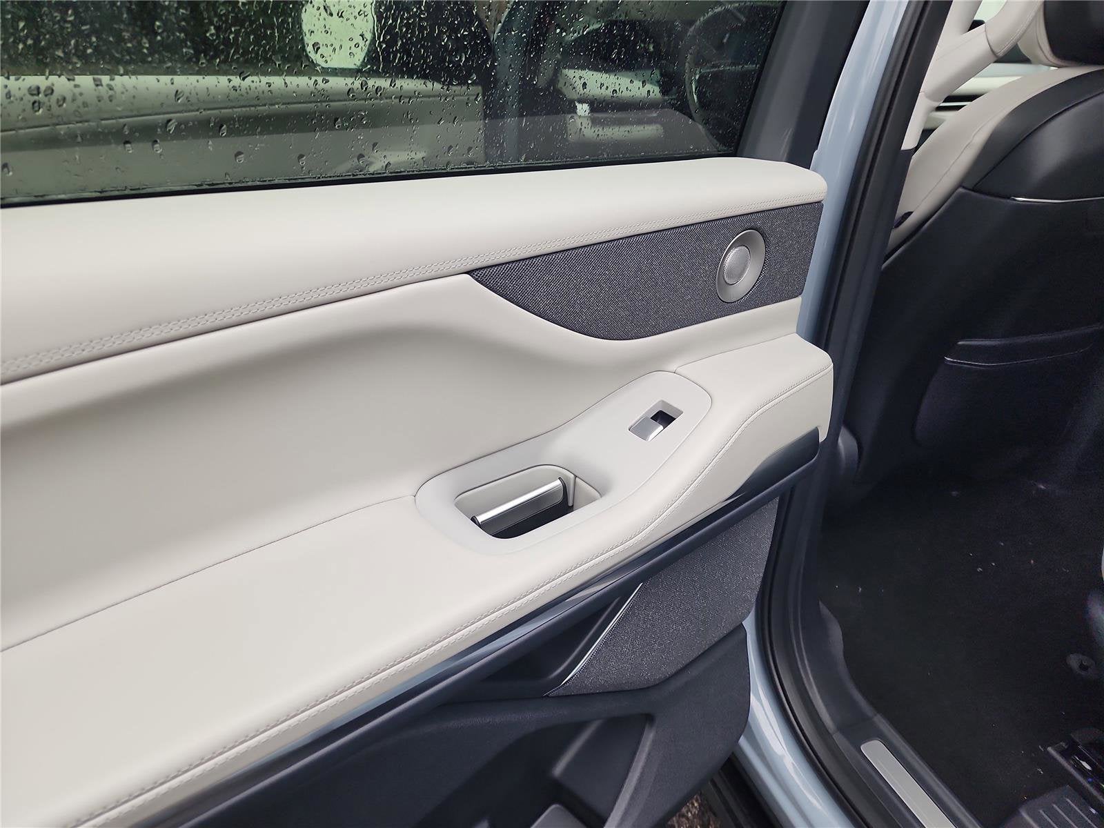 2026 Lincoln Navigator L