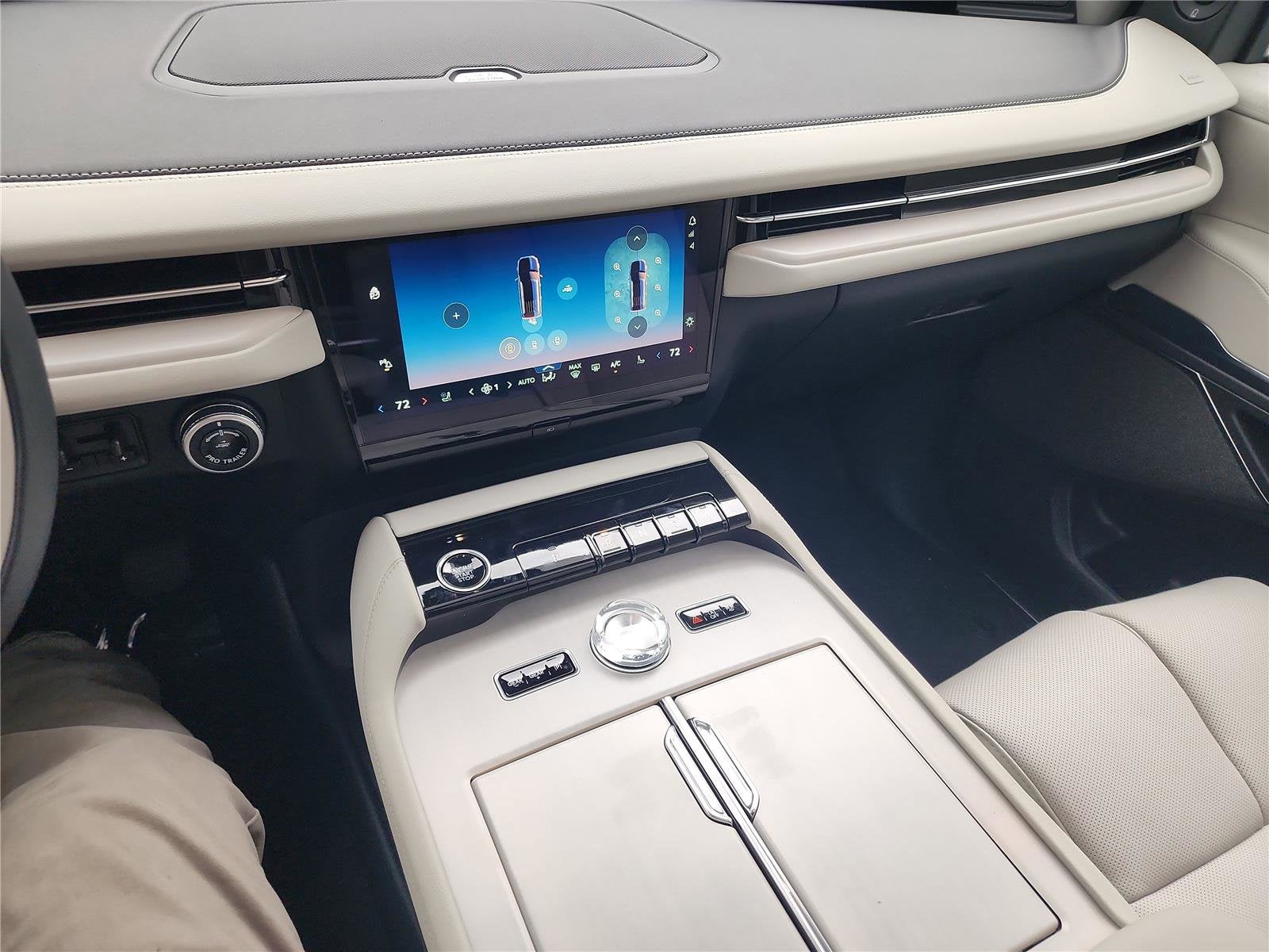 2026 Lincoln Navigator L