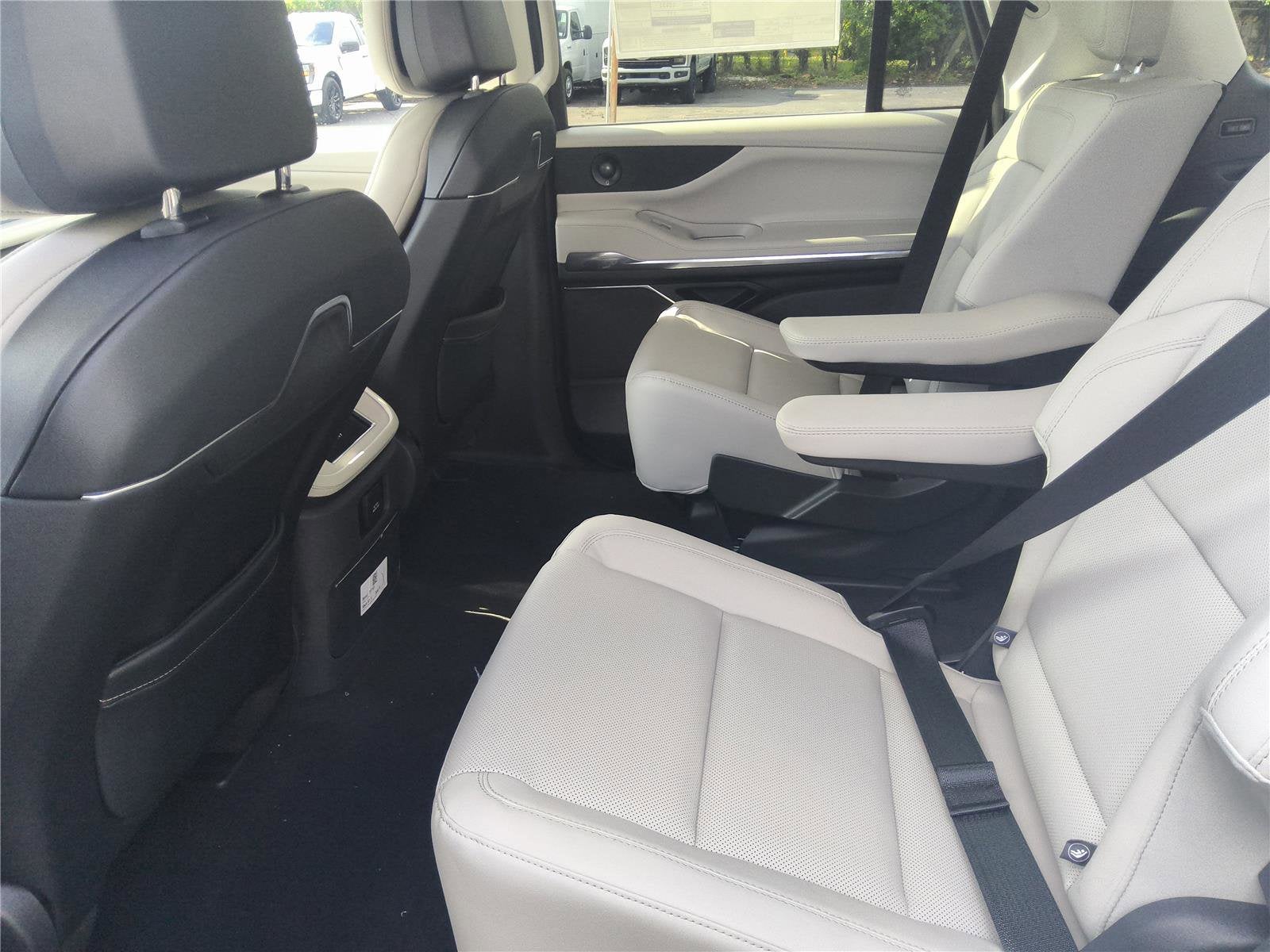 2026 Lincoln Navigator L