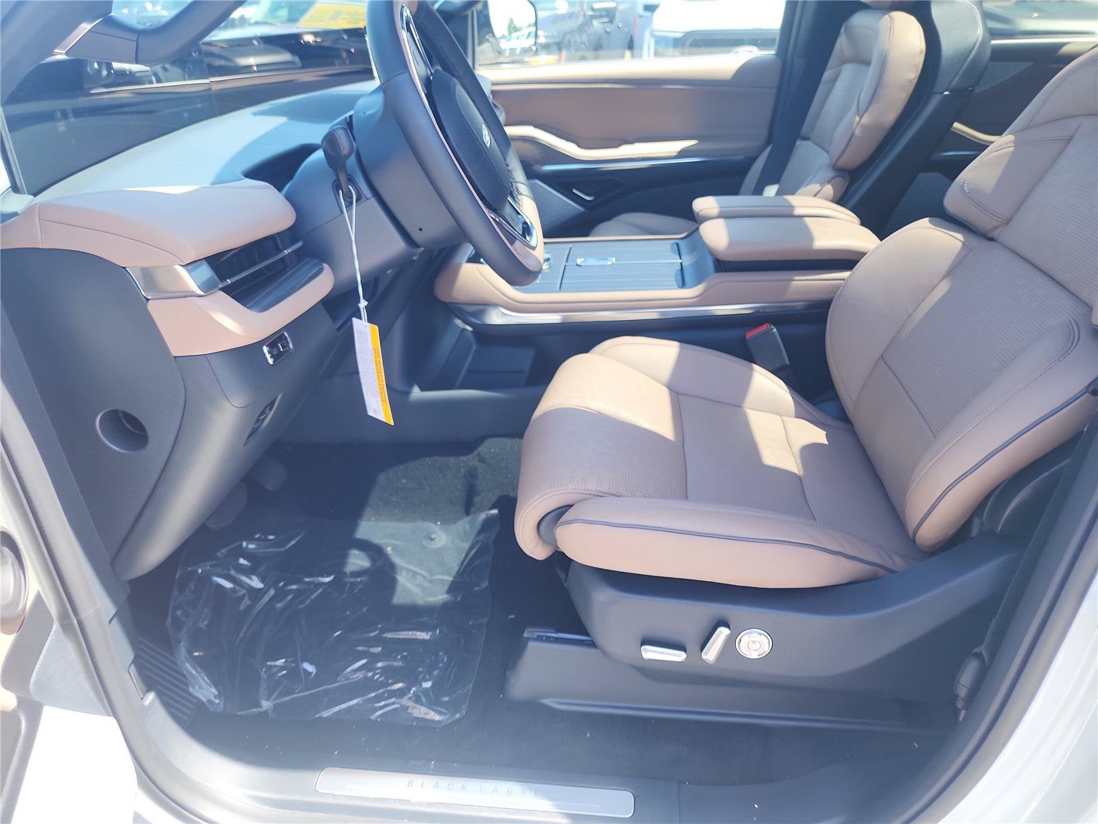 2027 Lincoln Navigator L