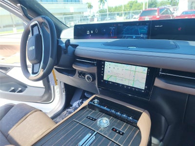 2027 Lincoln Navigator L