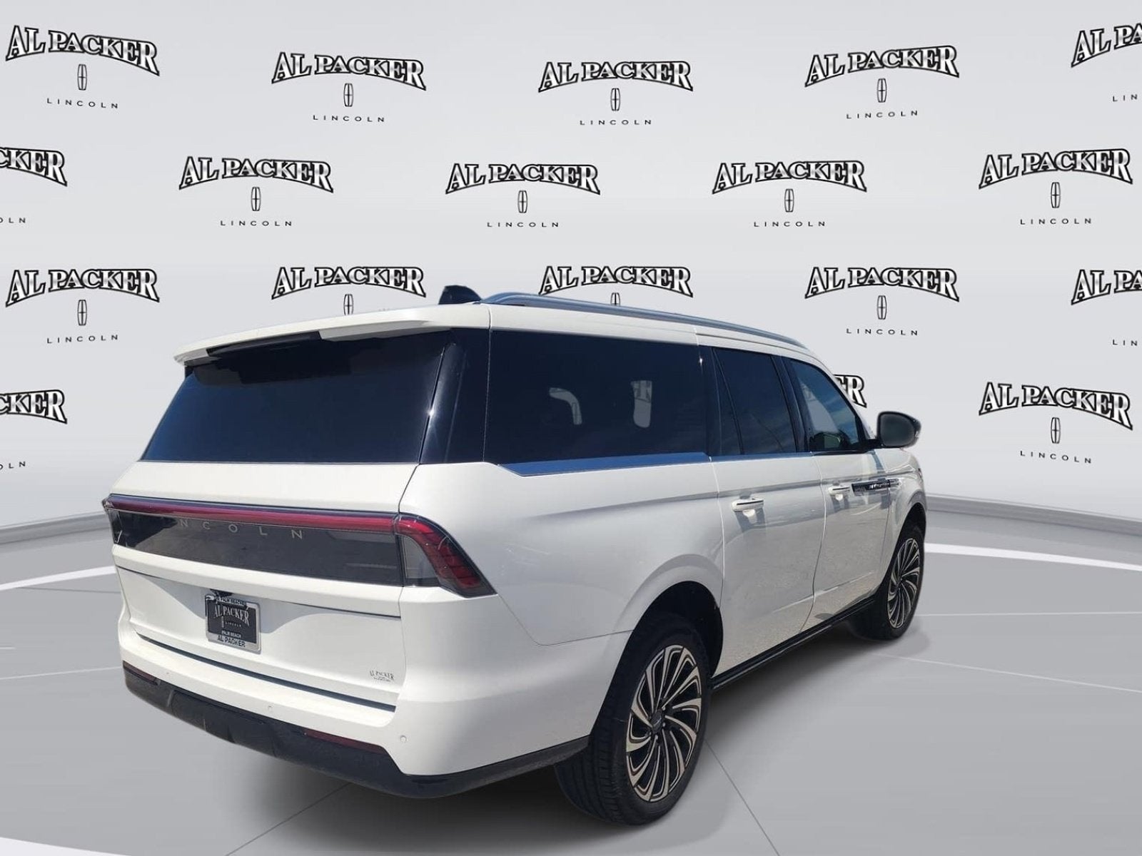 2027 Lincoln Navigator L