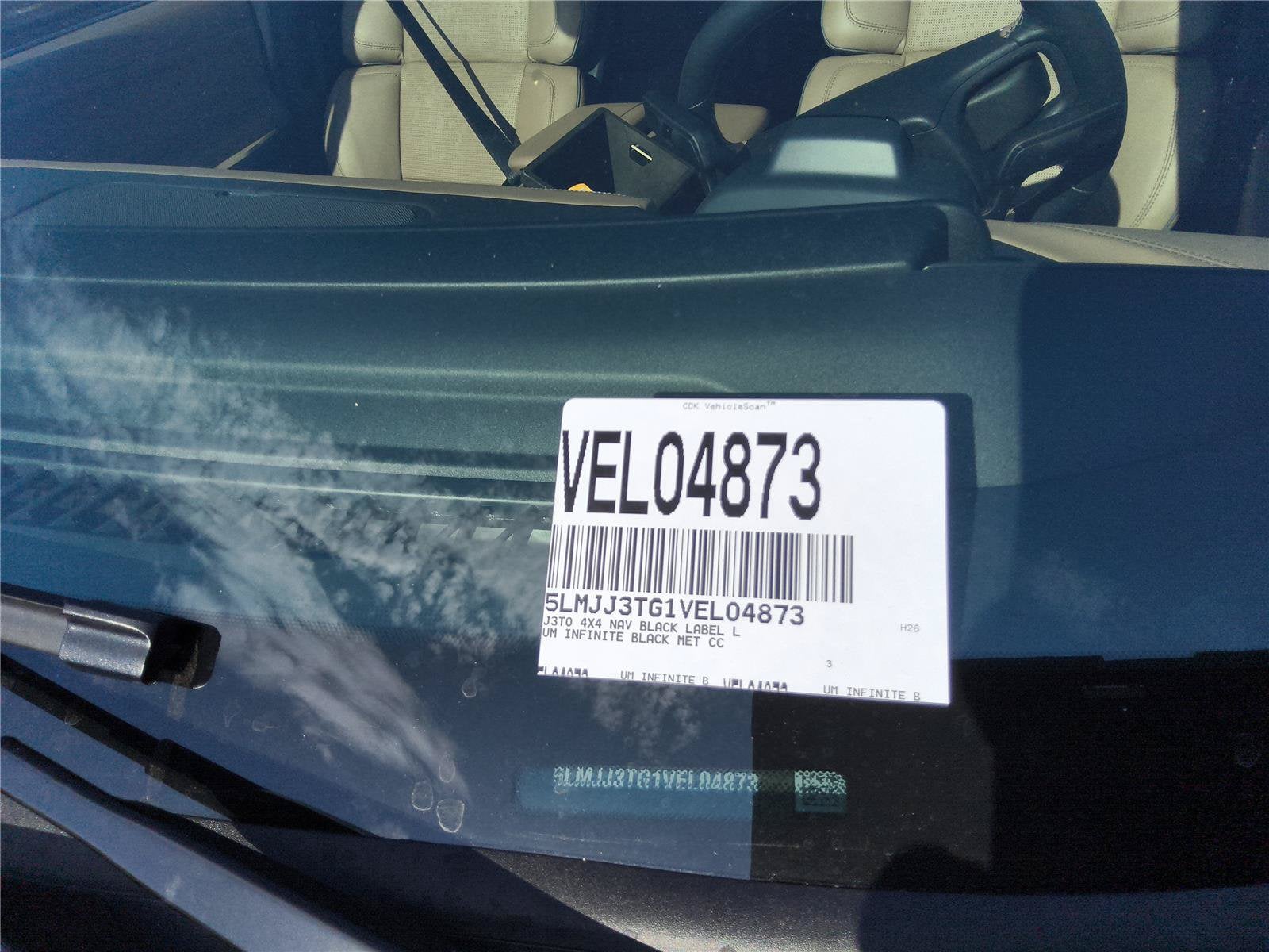 2027 Lincoln Navigator L