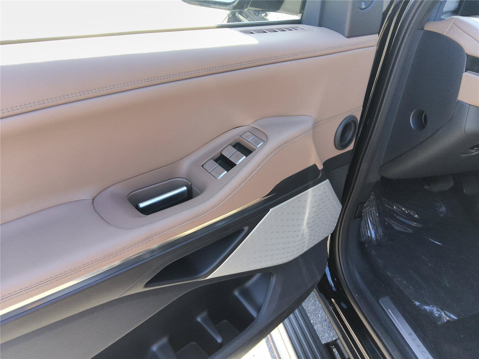 2027 Lincoln Navigator L