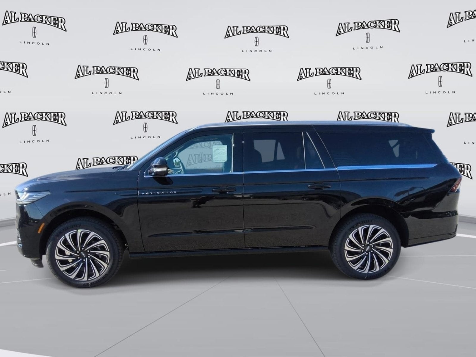 2027 Lincoln Navigator L
