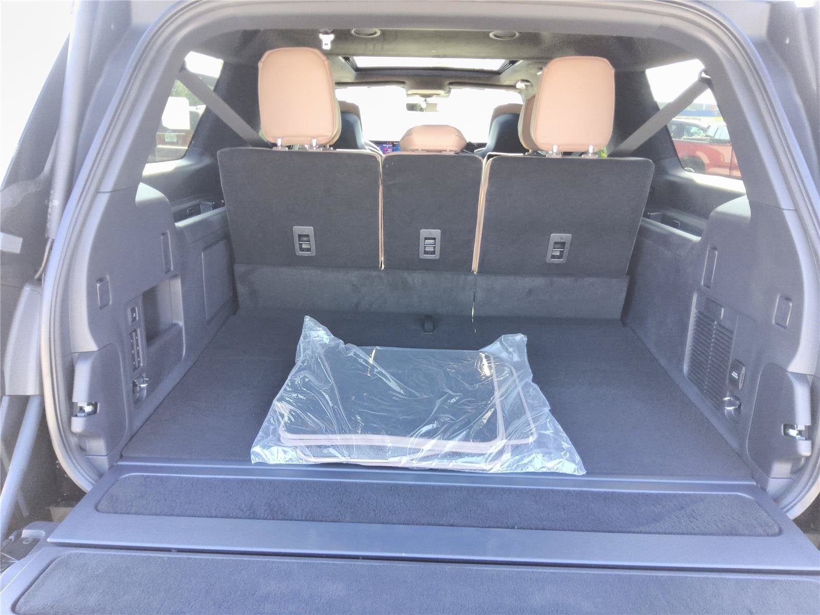 2027 Lincoln Navigator L
