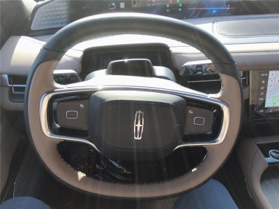 2027 Lincoln Navigator L