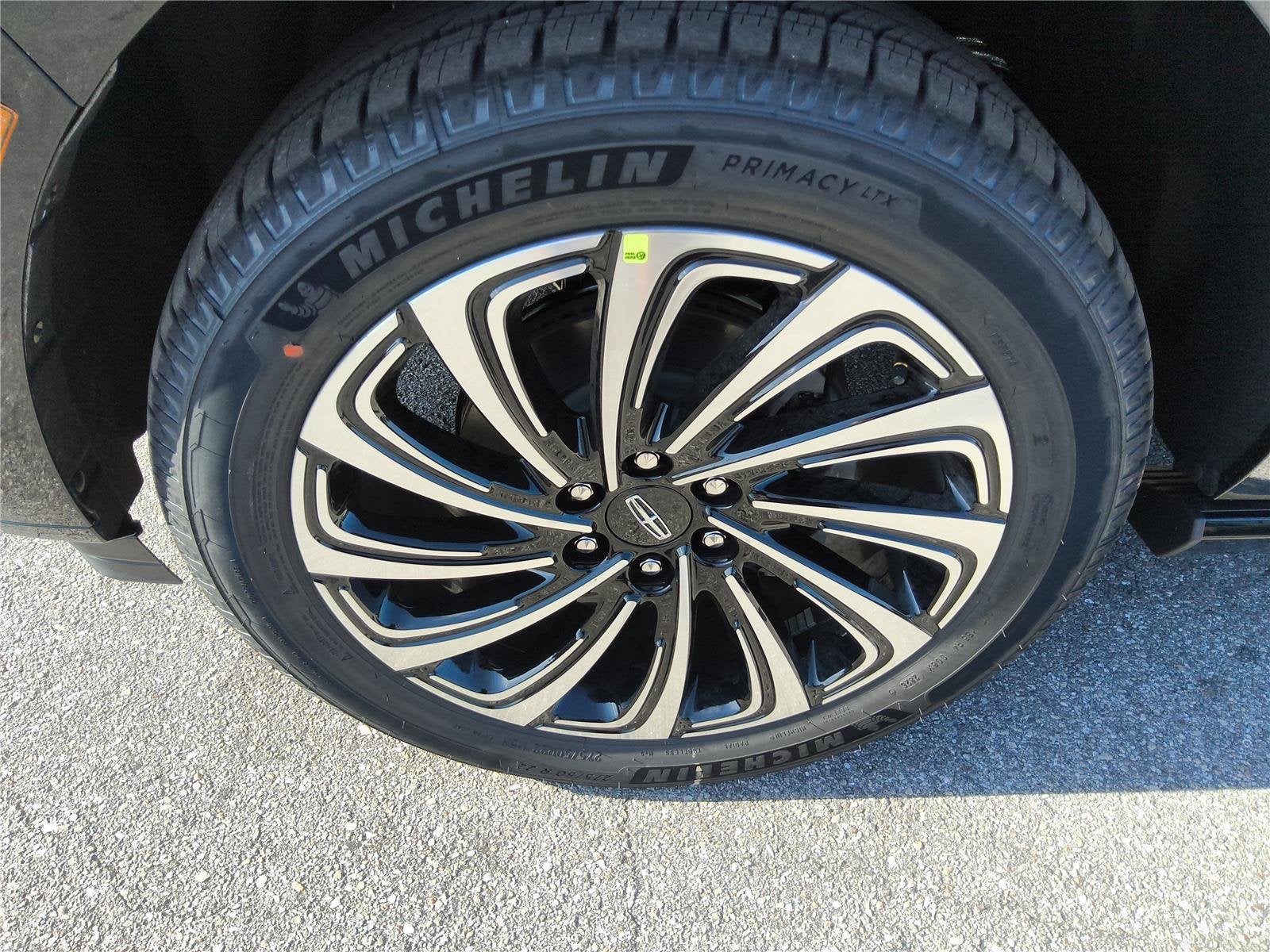 2027 Lincoln Navigator L