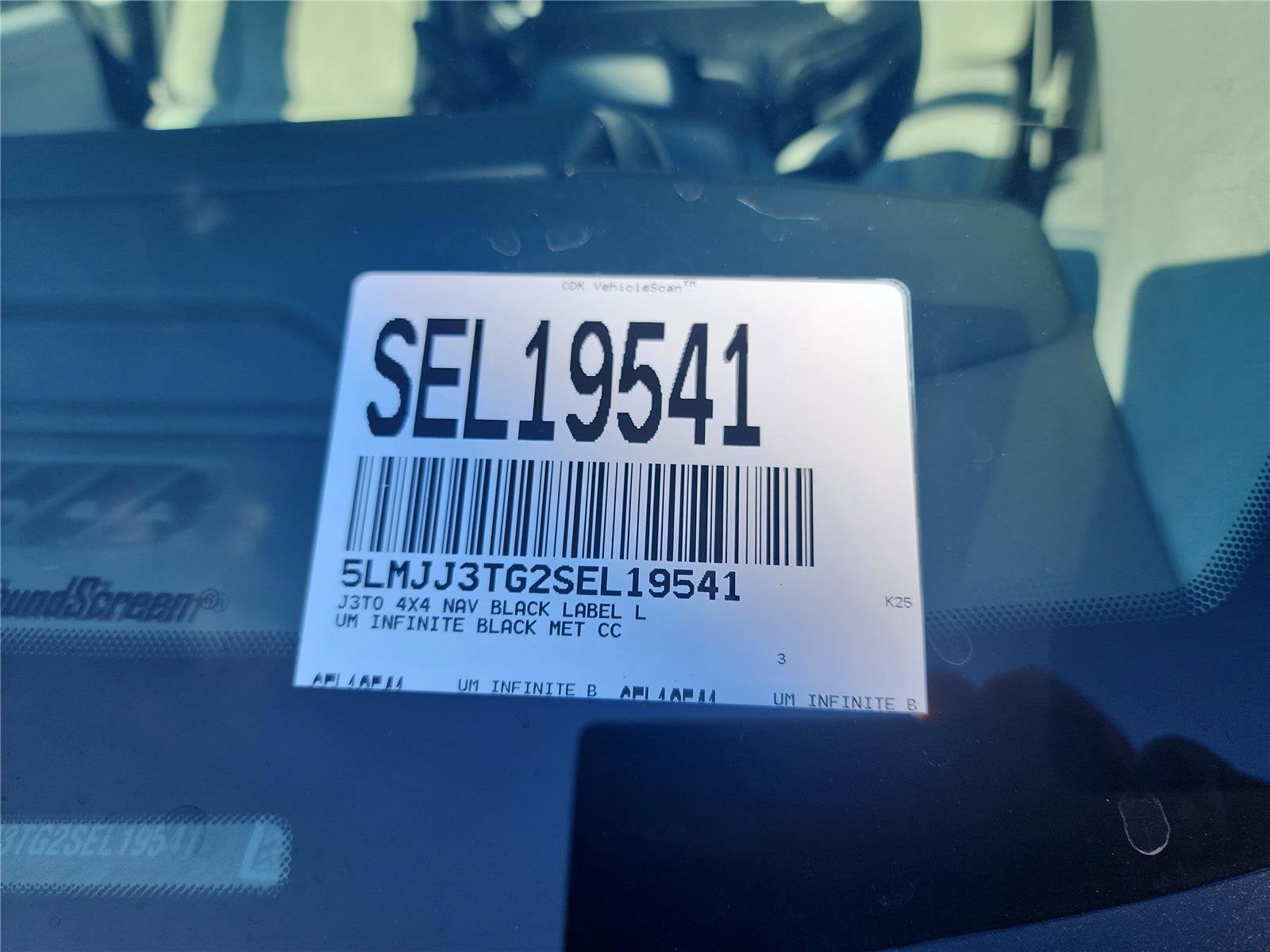 2025 Lincoln Navigator L