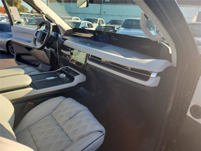 2025 Lincoln Navigator L