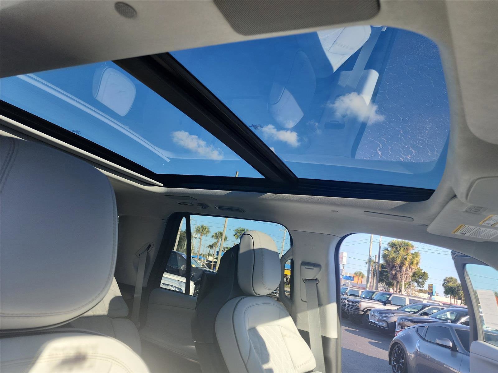 2025 Lincoln Navigator L