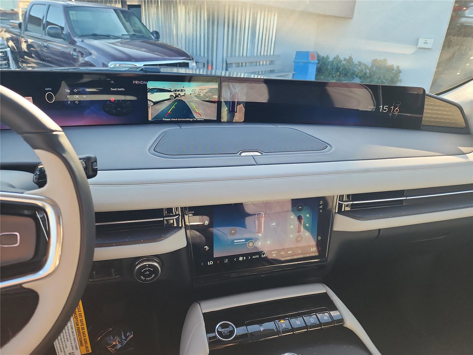 2025 Lincoln Navigator L