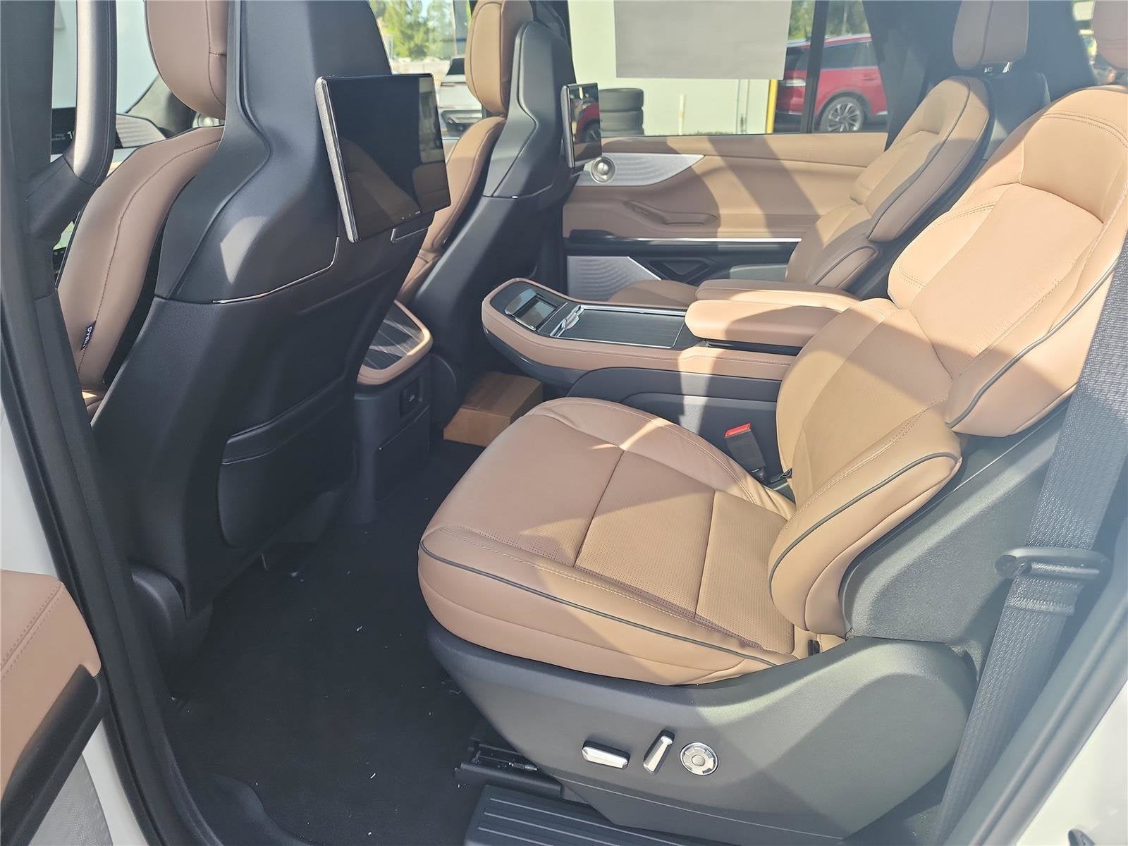 2025 Lincoln Navigator L