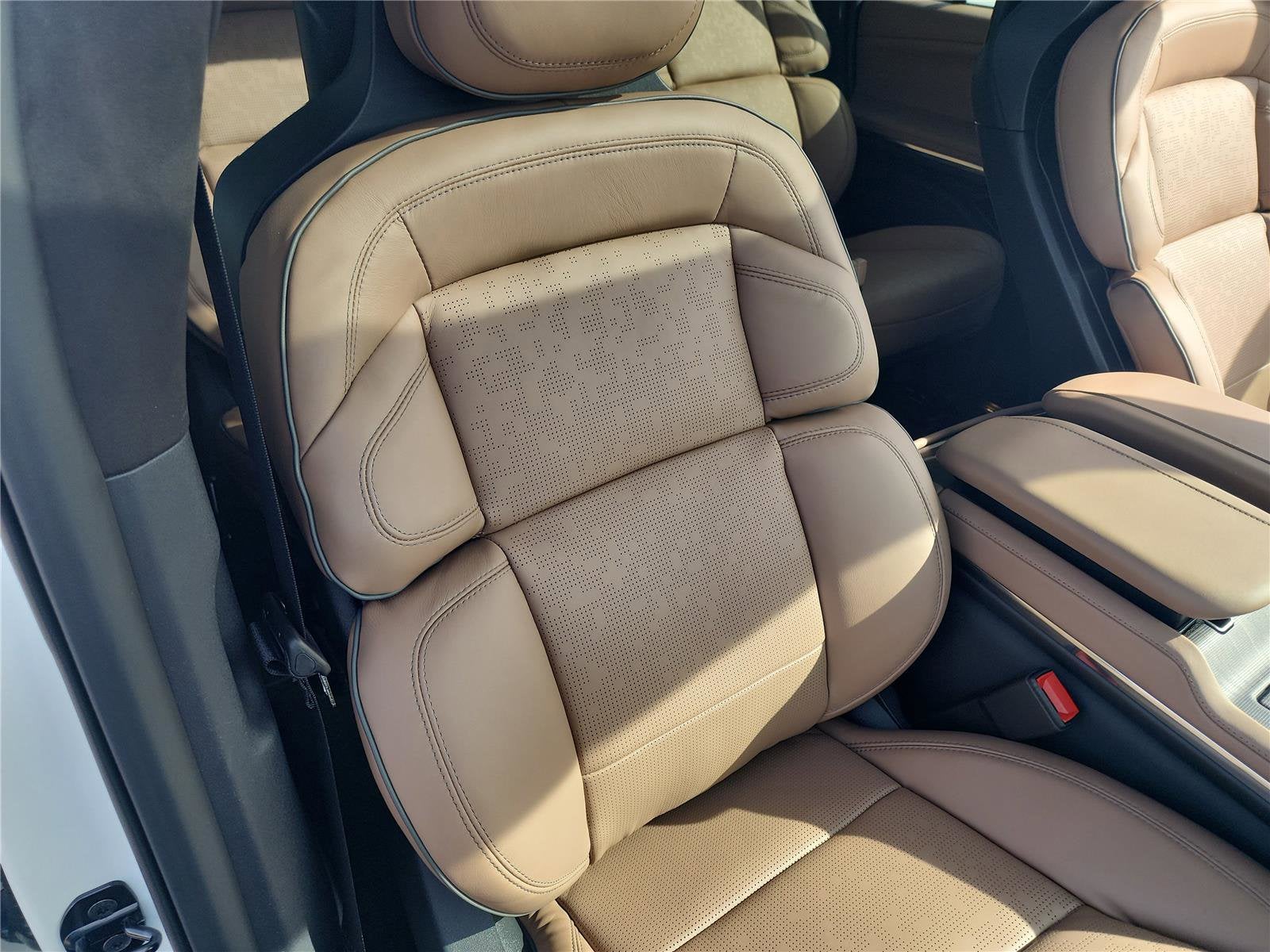 2025 Lincoln Navigator L