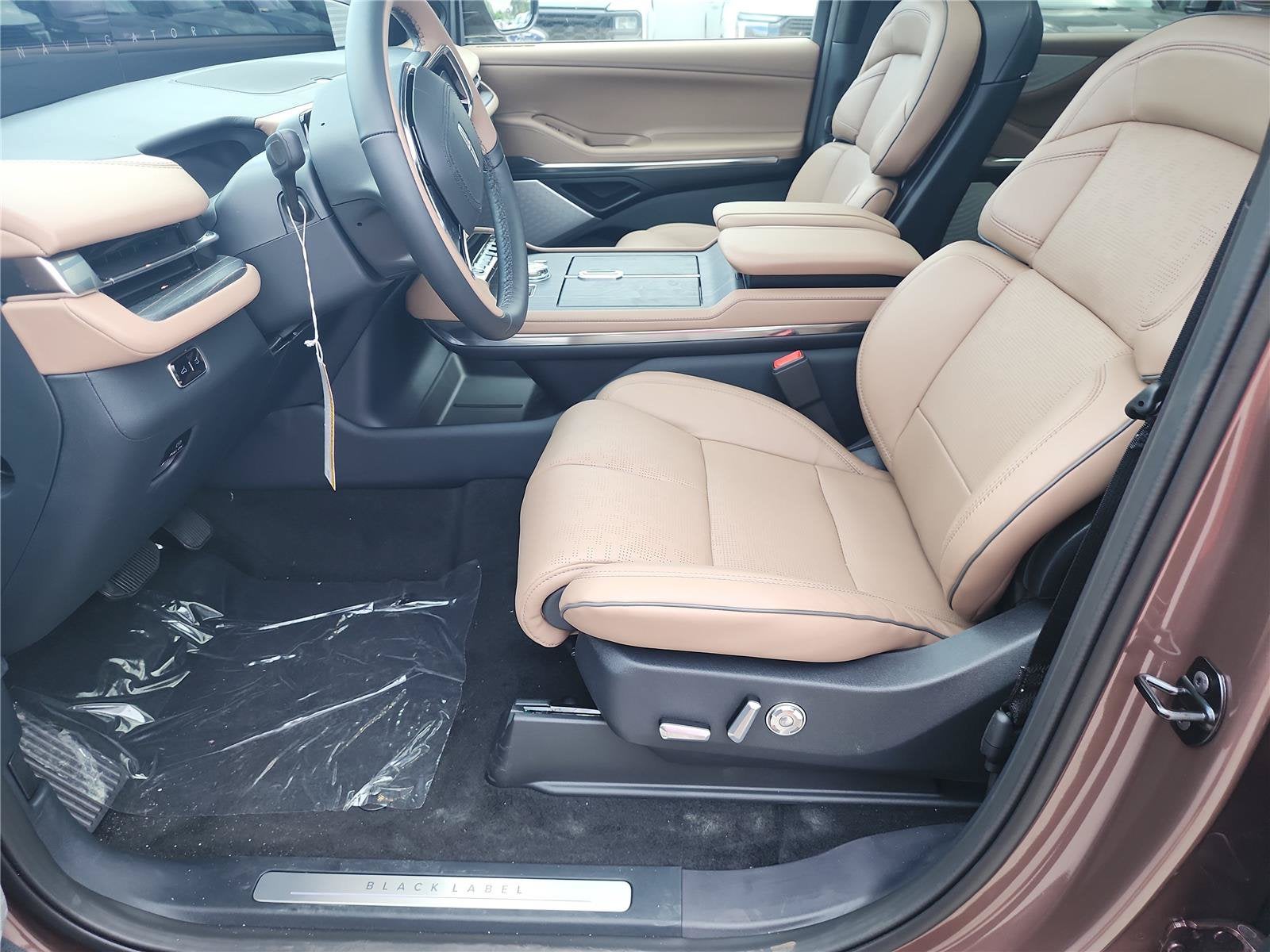 2027 Lincoln Navigator L