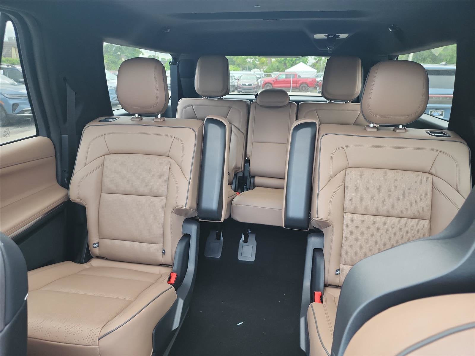 2027 Lincoln Navigator L