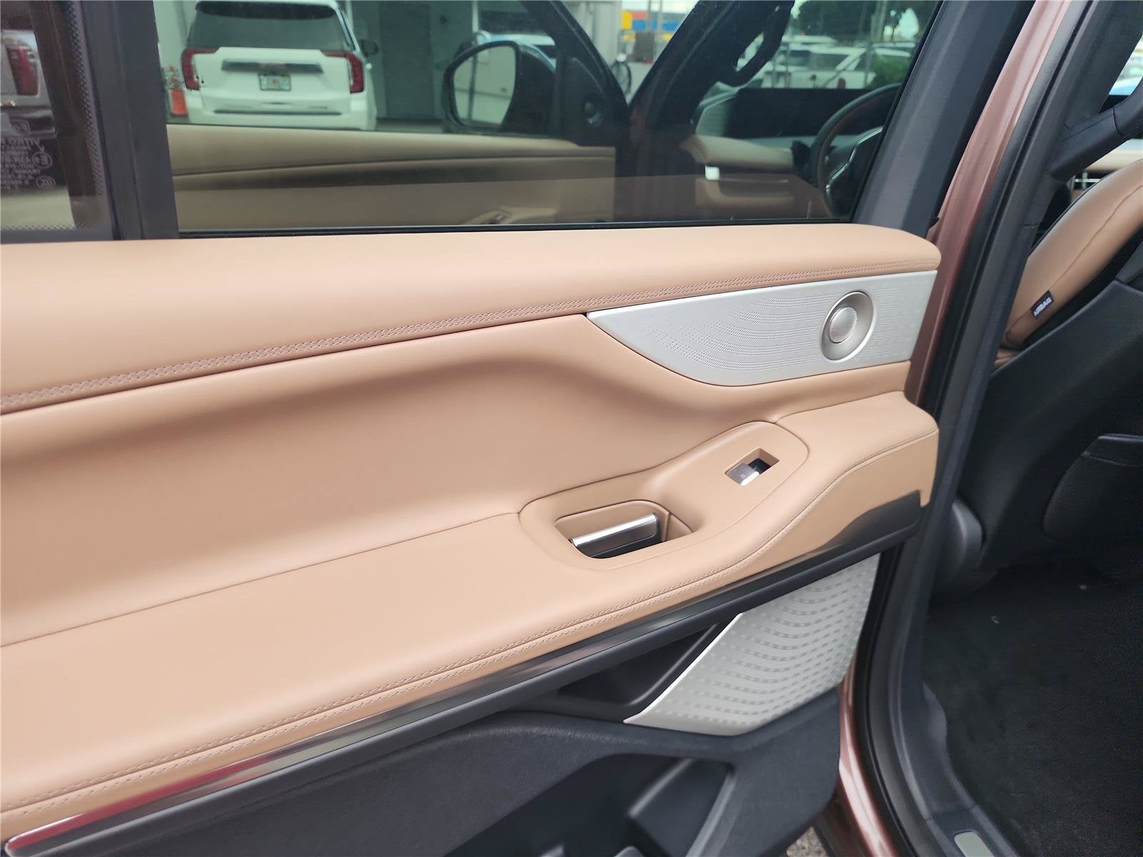 2027 Lincoln Navigator L