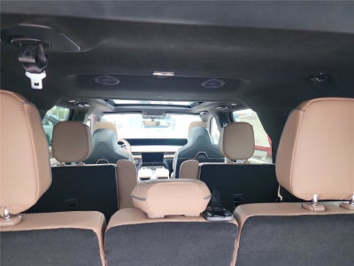 2027 Lincoln Navigator L