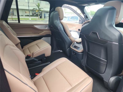2027 Lincoln Navigator L