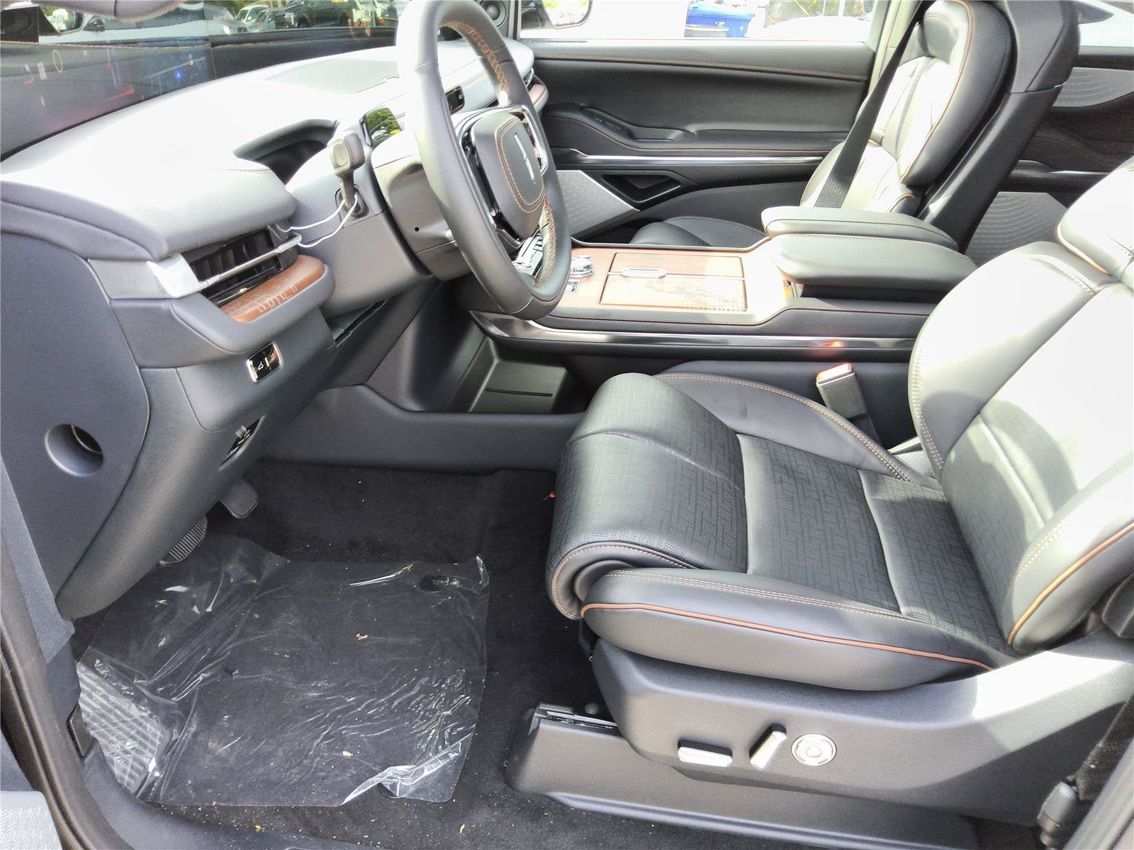 2027 Lincoln Navigator L