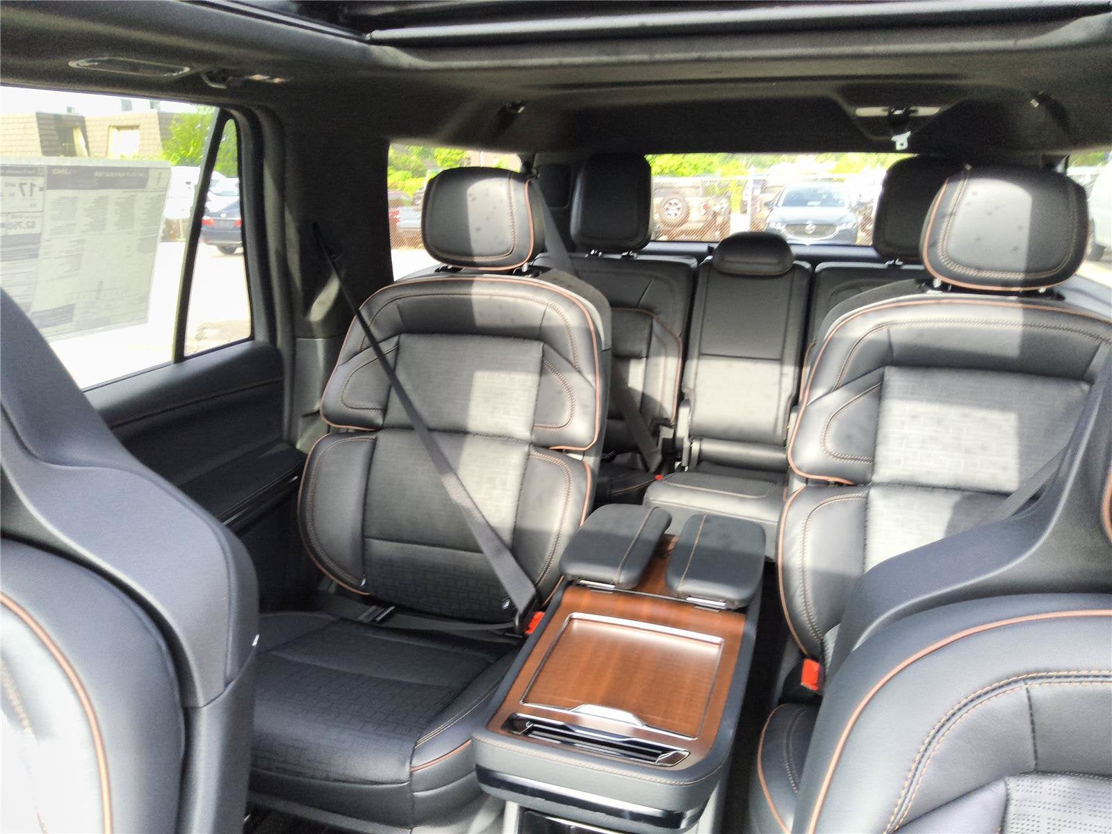 2027 Lincoln Navigator L