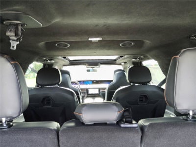 2027 Lincoln Navigator L