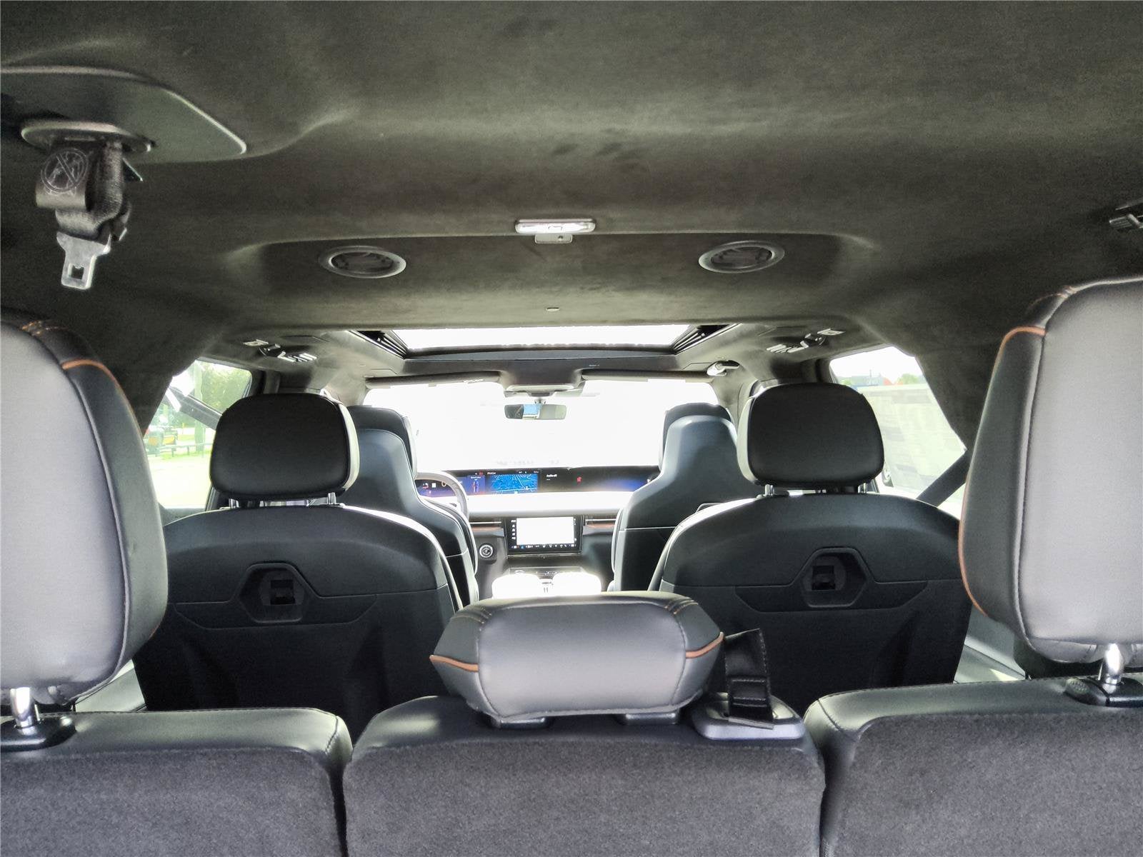 2027 Lincoln Navigator L