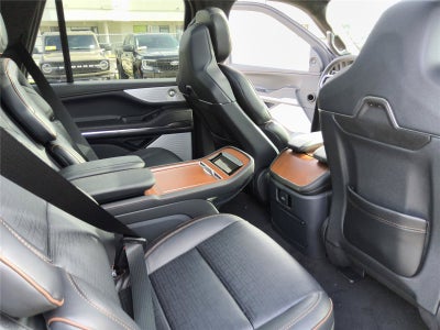 2027 Lincoln Navigator L