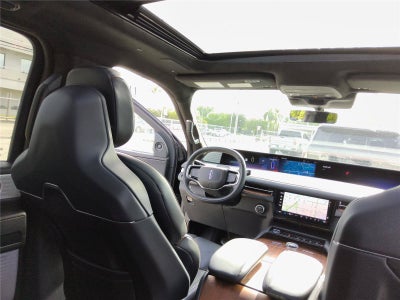 2027 Lincoln Navigator L