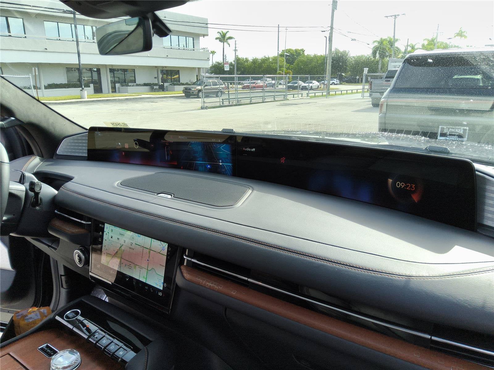 2027 Lincoln Navigator L