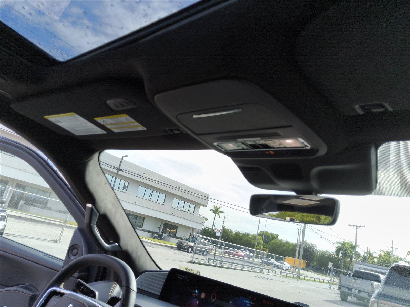 2027 Lincoln Navigator L
