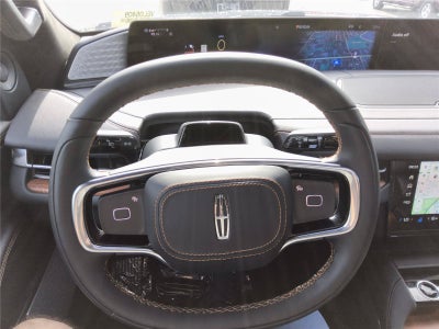 2027 Lincoln Navigator L
