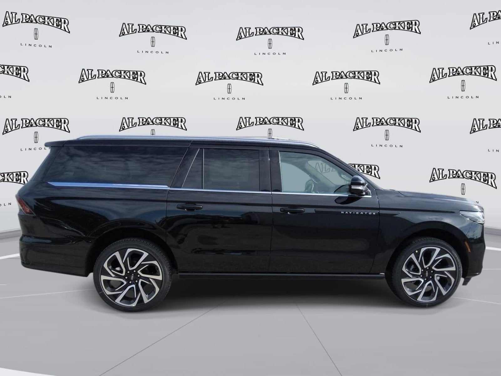2027 Lincoln Navigator L