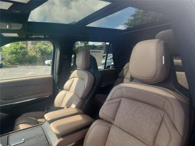 2026 Lincoln Navigator L