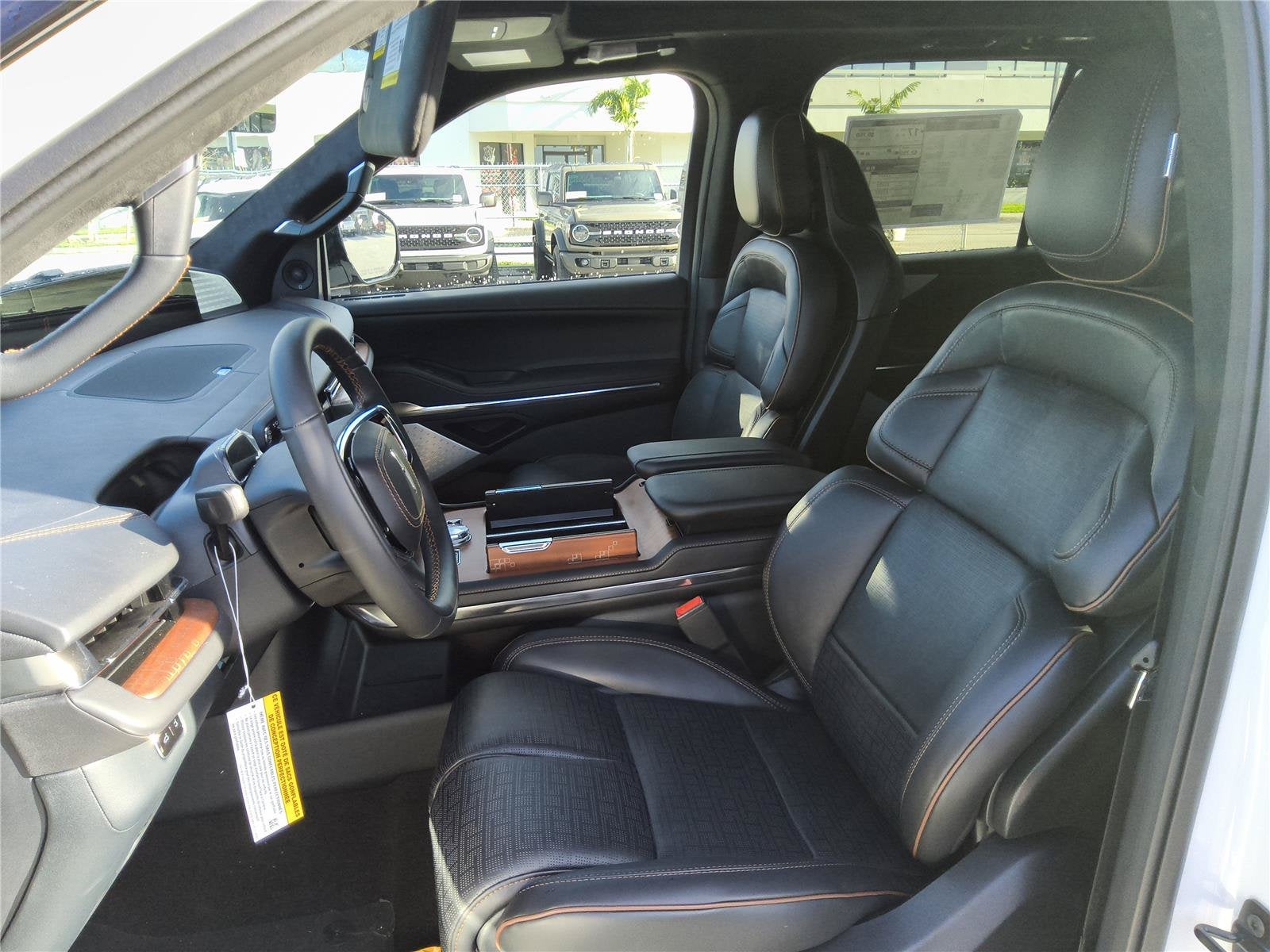 2027 Lincoln Navigator L