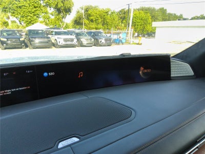 2027 Lincoln Navigator L