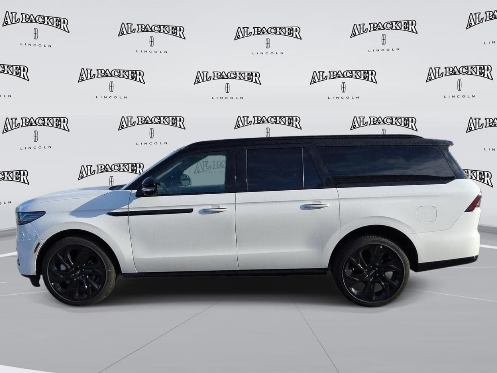 2027 Lincoln Navigator L