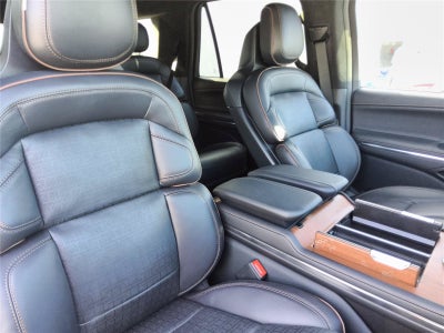 2027 Lincoln Navigator L
