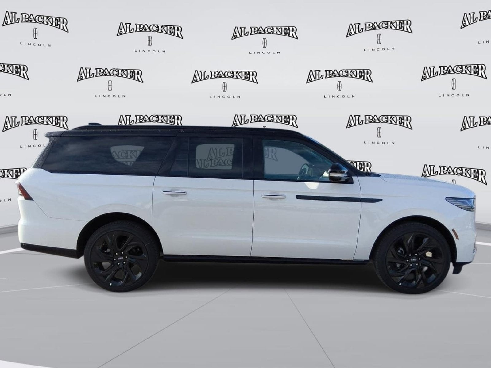 2027 Lincoln Navigator L