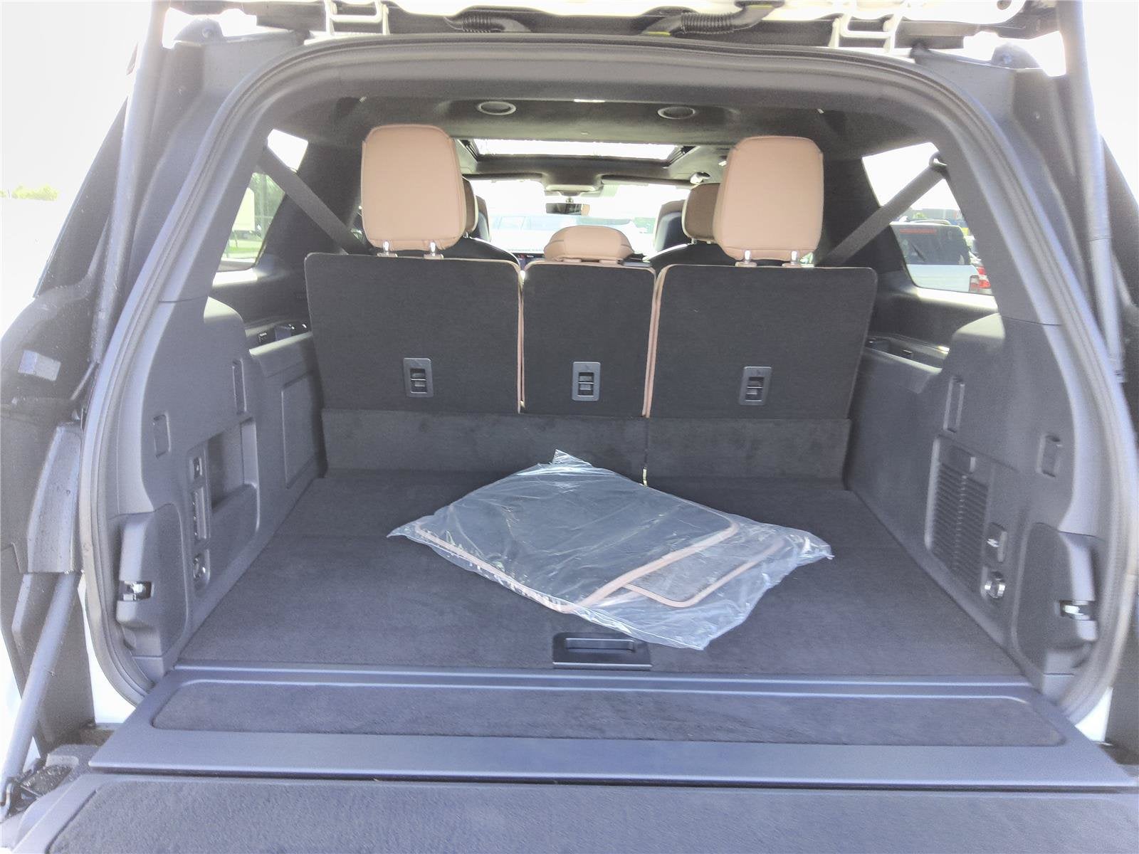 2027 Lincoln Navigator L