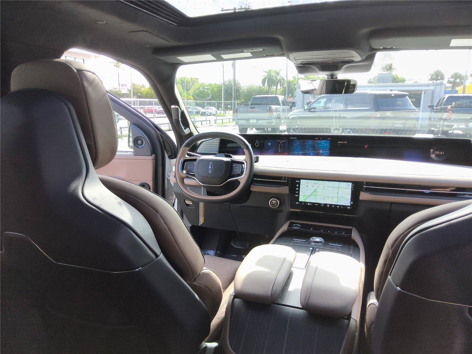 2027 Lincoln Navigator L