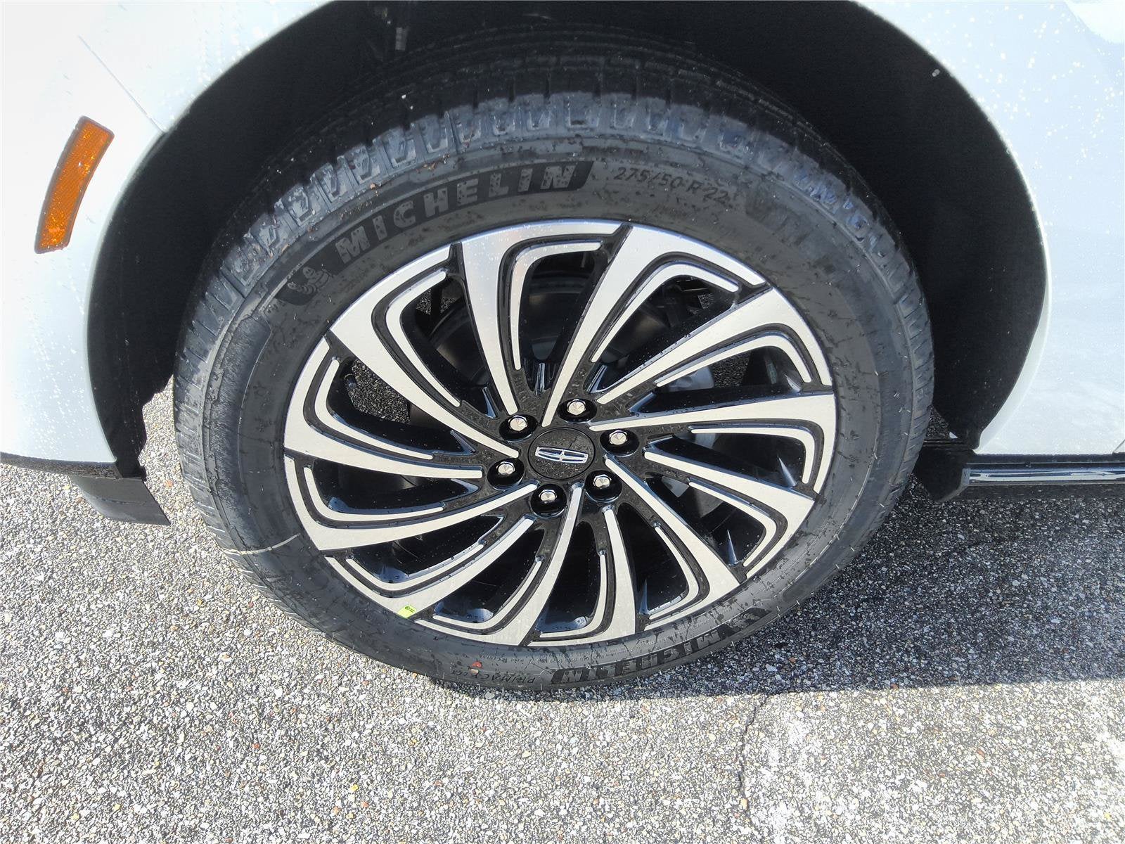 2027 Lincoln Navigator L