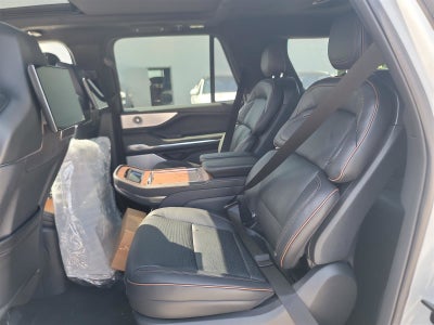 2025 Lincoln Navigator L