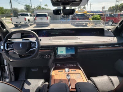 2025 Lincoln Navigator L