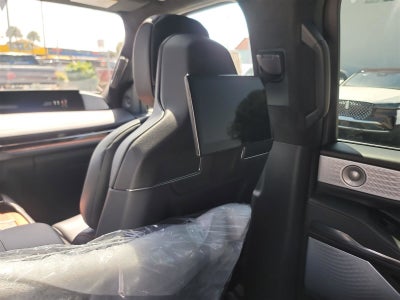 2025 Lincoln Navigator L