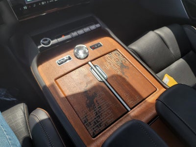 2025 Lincoln Navigator L