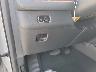 2025 Lincoln Navigator L