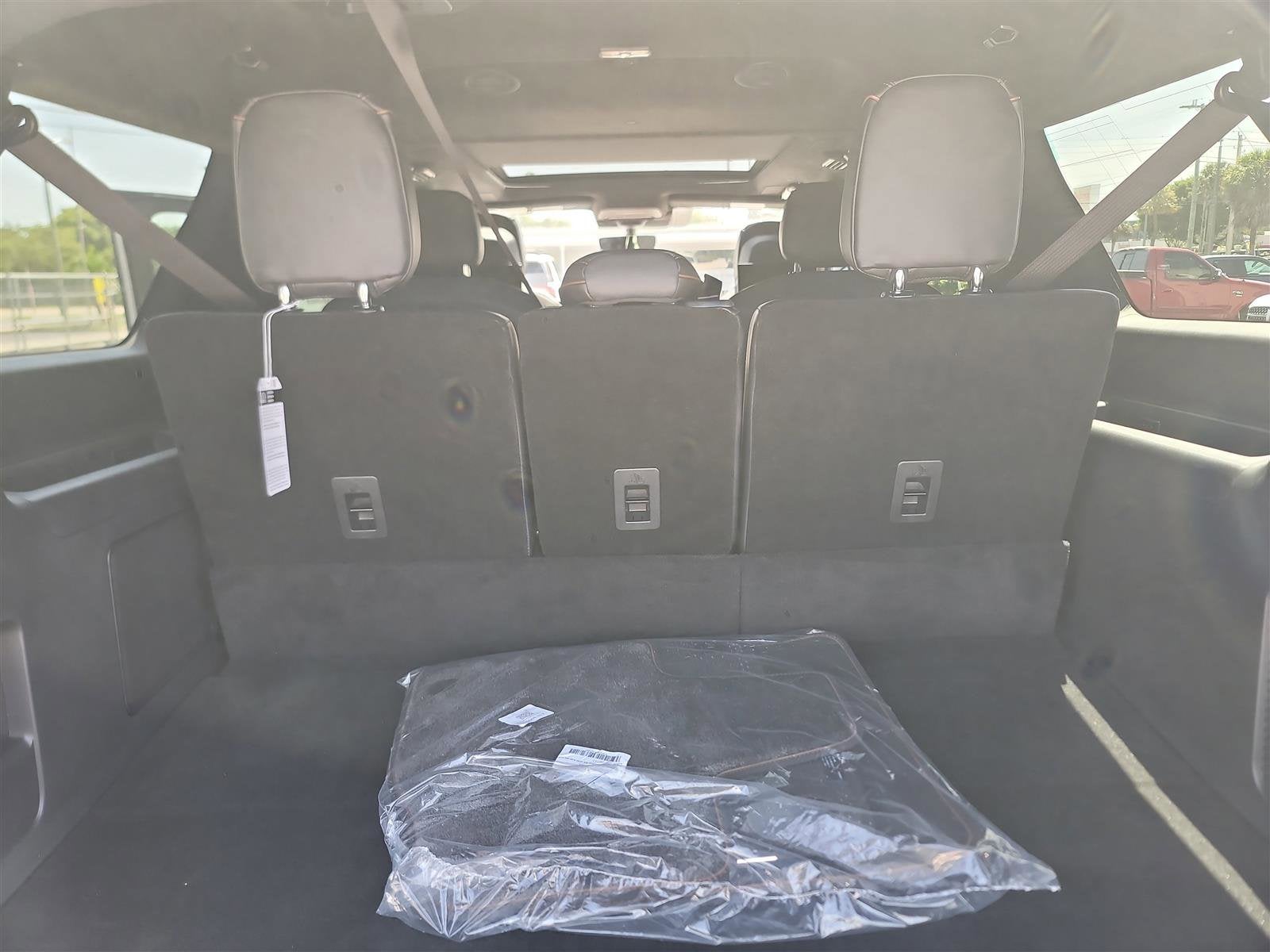 2025 Lincoln Navigator L