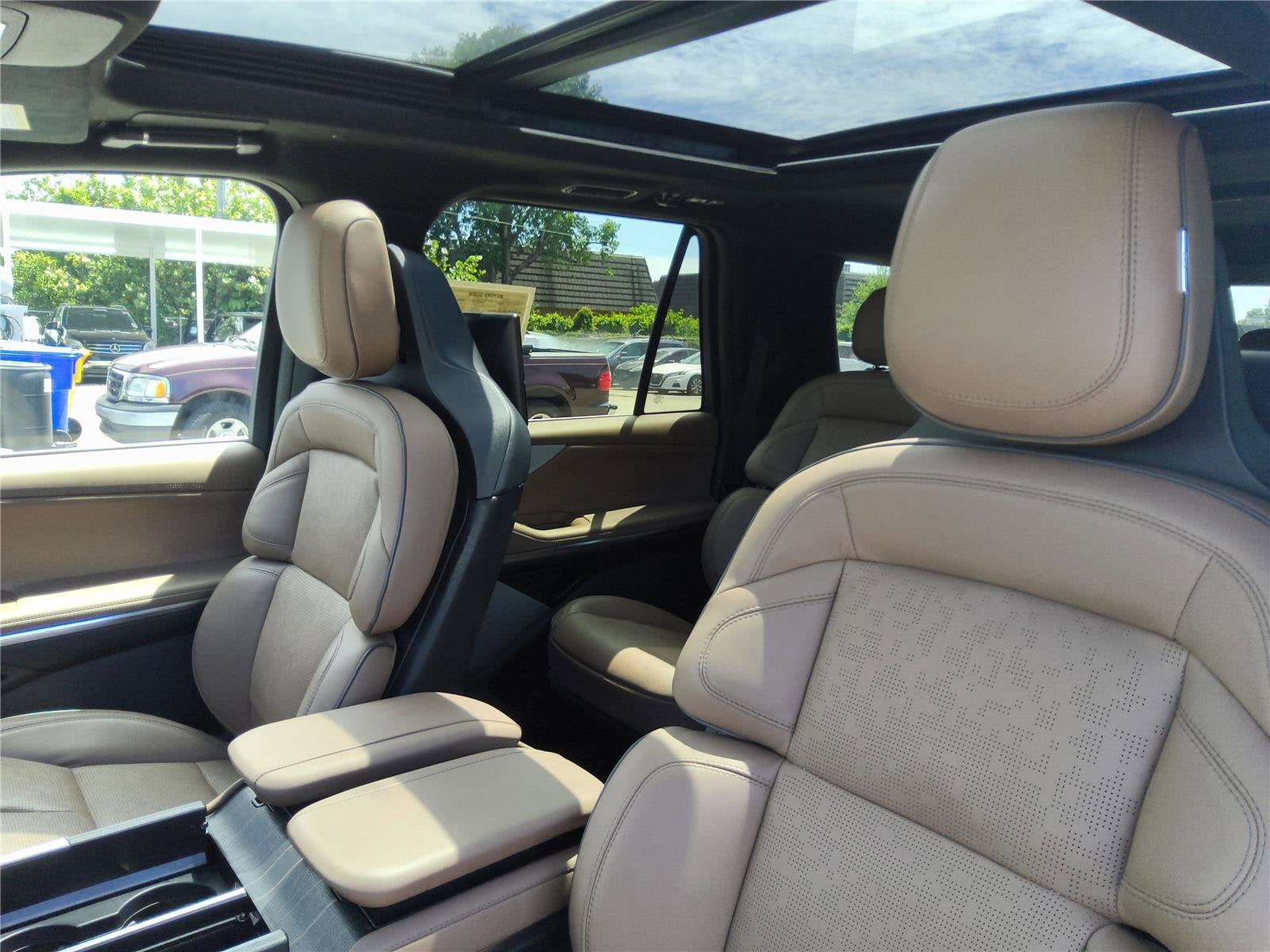 2025 Lincoln Navigator L Black Label